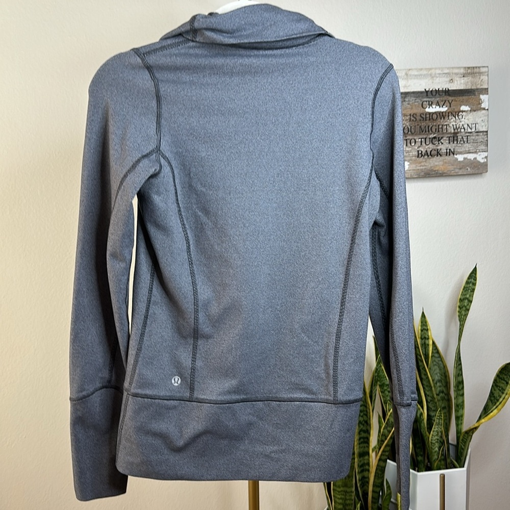 42. Lululemon In Stride Jacket - Picture 7 of 7